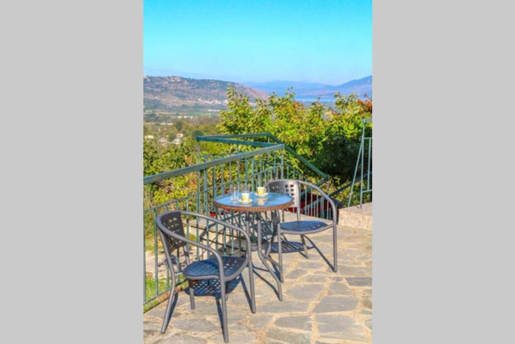 Breathtaking Lake View Cottage With A Fireplace Next To Ioannina City! Zewnętrze zdjęcie